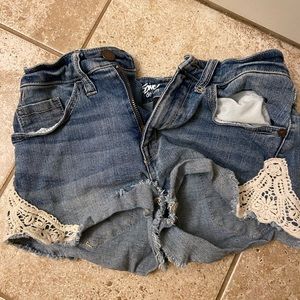 Lace denim shorts